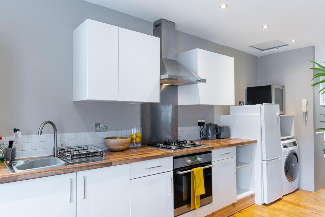 Stylish Shepherds Bush Flat Apartment Londra Exterior foto